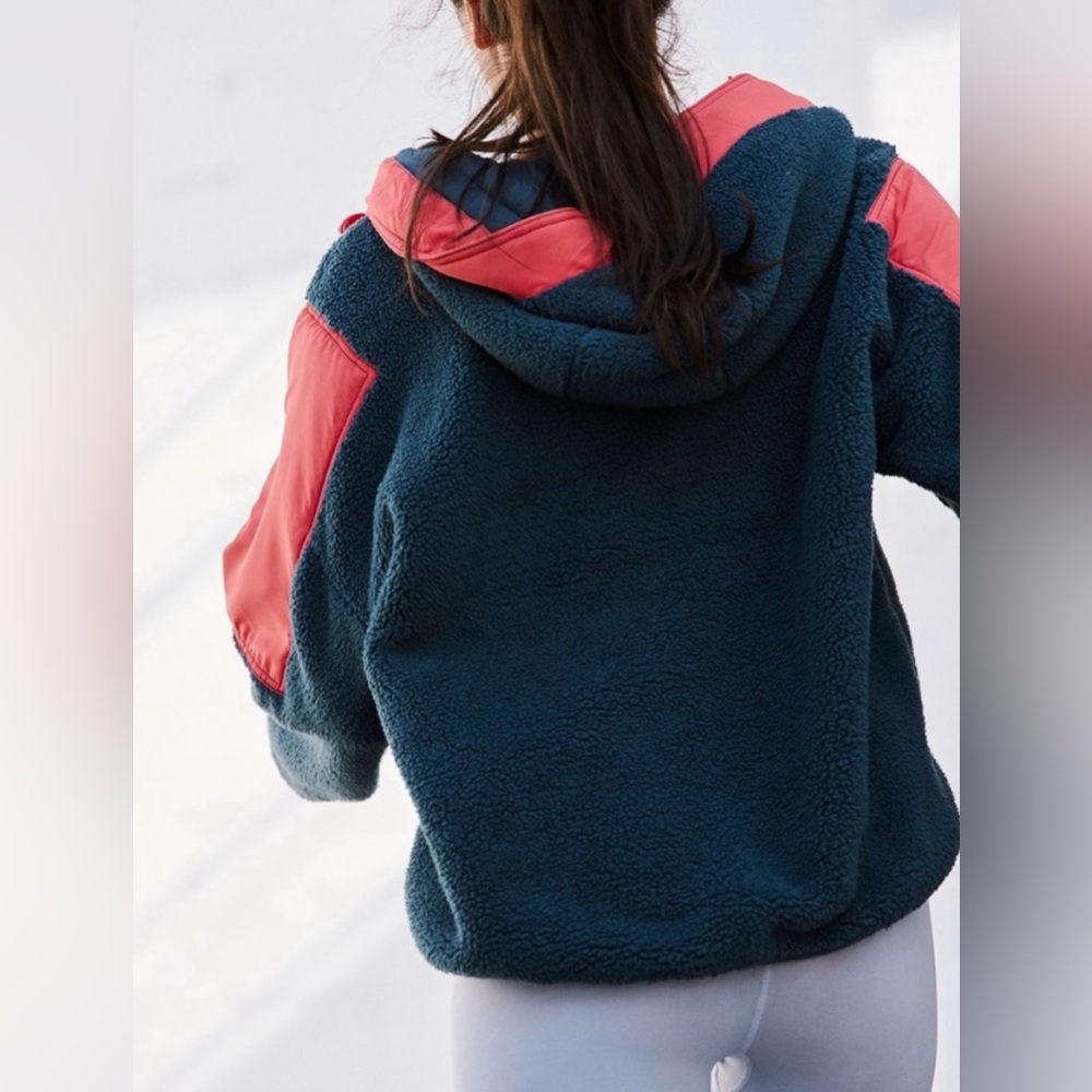 Free people "lead the pack" pull over